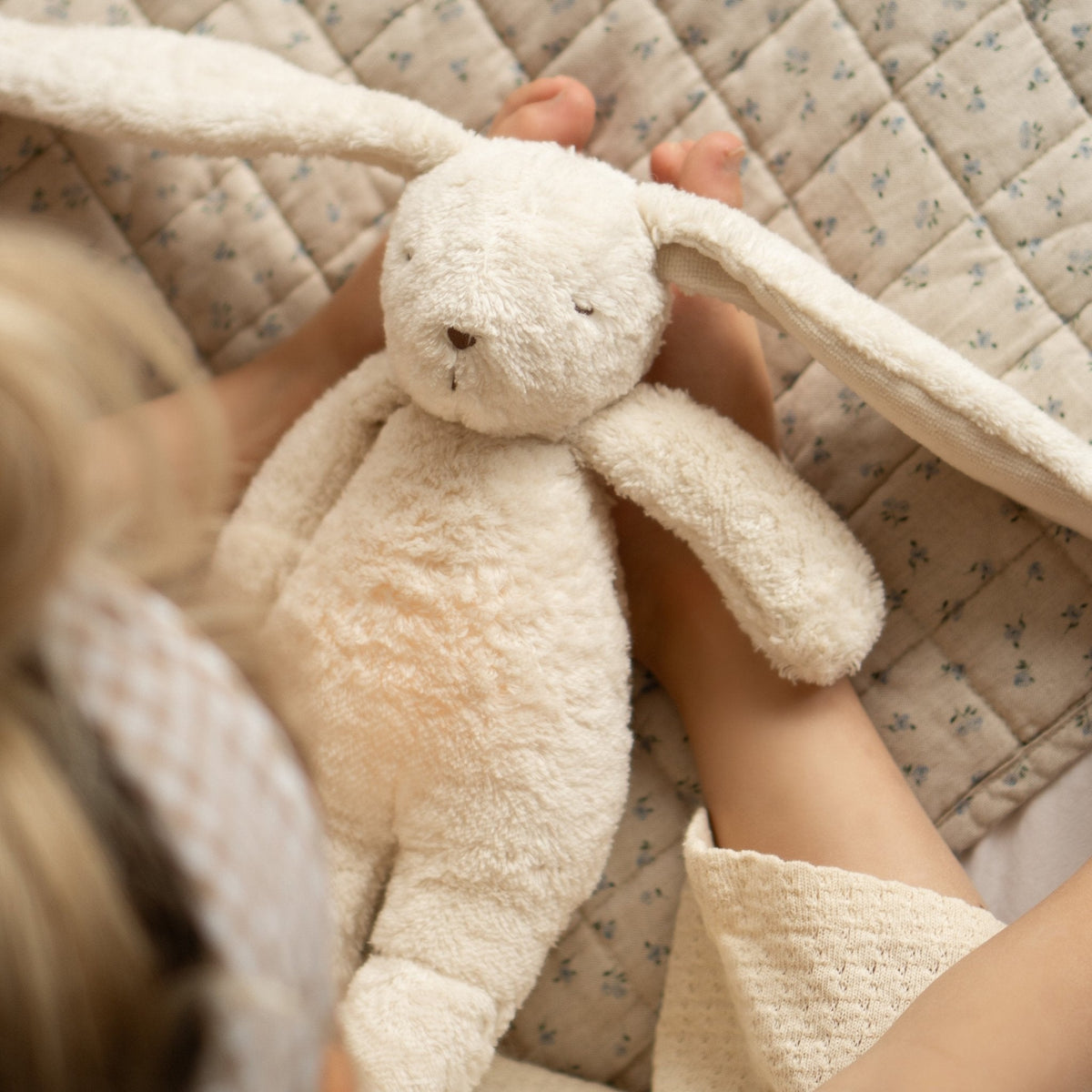 Moonie, Organic Humming Bunny - Polar