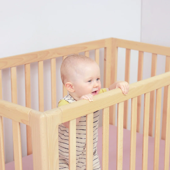 BabyRest Amara Cot BabyRest - Beech + 2 free mattress protectors and 2 fitted sheets