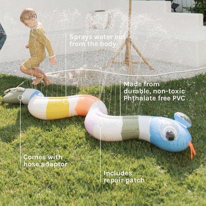 SUNNYLIFE INFLATABLE SNAKE SPRINKLER - INTO THE WILD