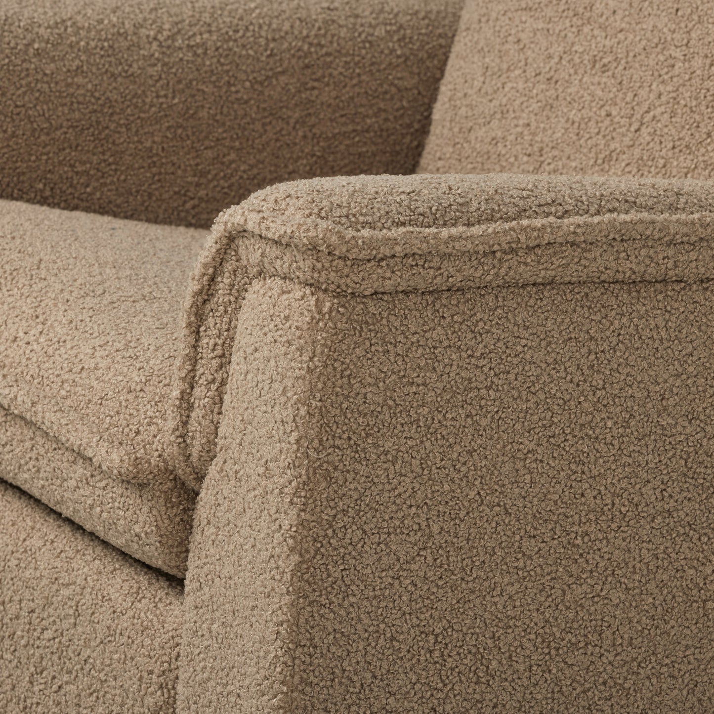 iL TuTTo Louie Electric Recliner Glider Nursery Chair in Mocha Teddy
