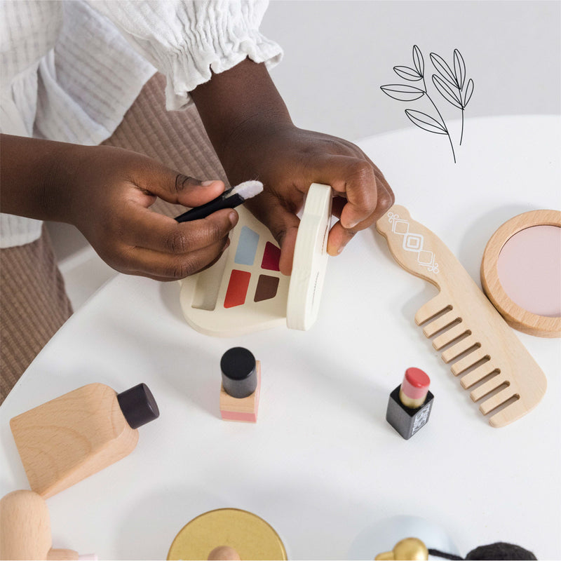 Le Toy Van - Honeybake Star Wooden Beauty Set