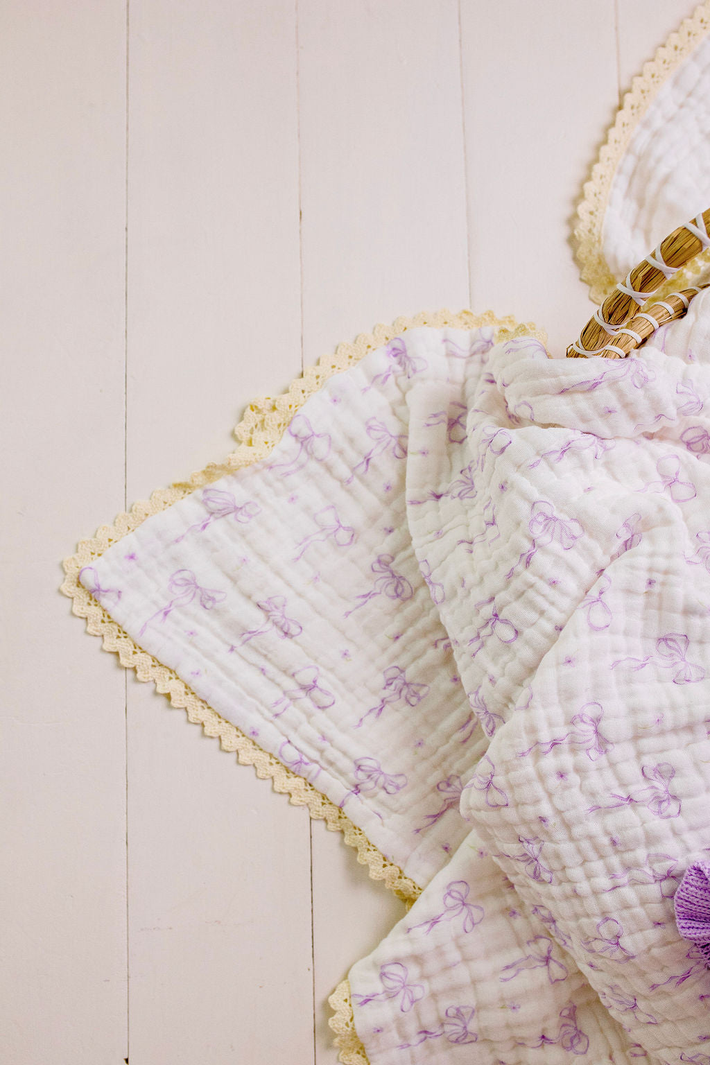 Confetti Kidz Muslin Blanket with Lace Trim - Lilac Bows