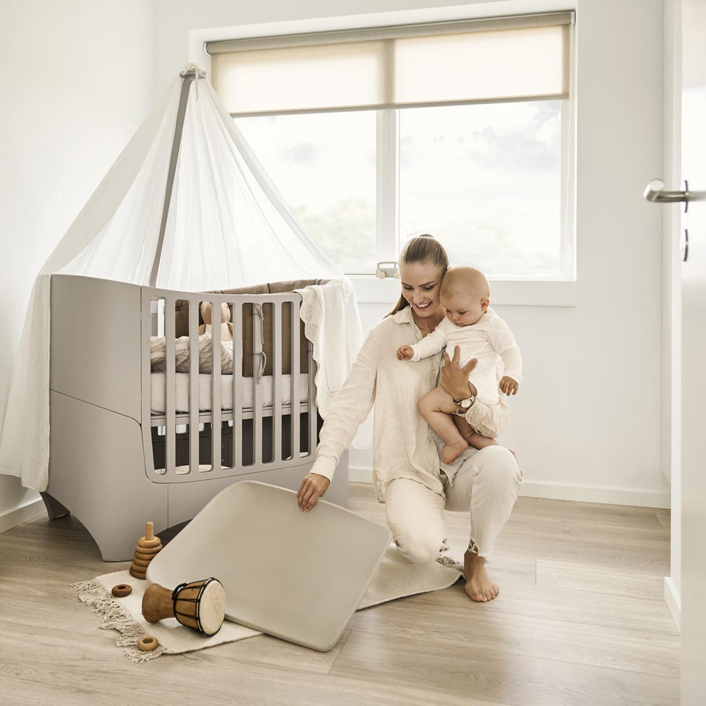 Leander Classic Cot - Cappuccino + FREE COMFORT MATTRESS