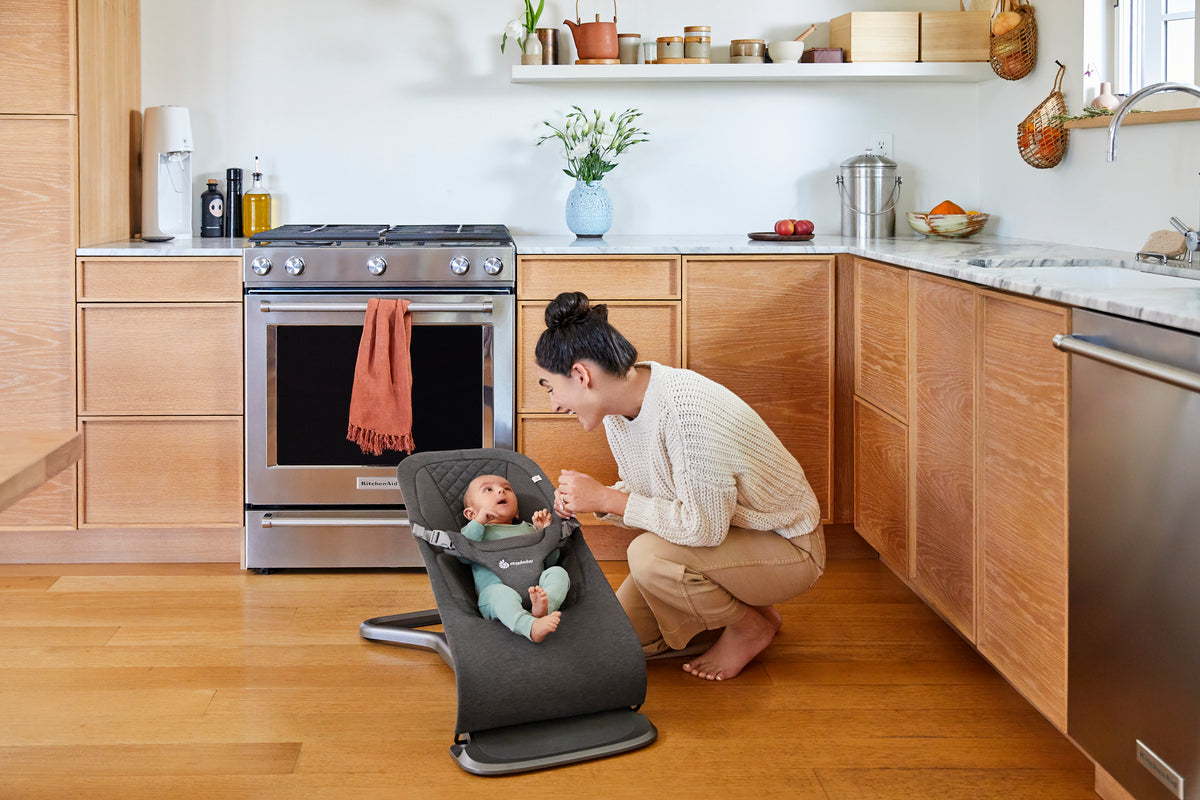 Ergobaby Evolve 3 in 1 Bouncer - Charcoal Grey