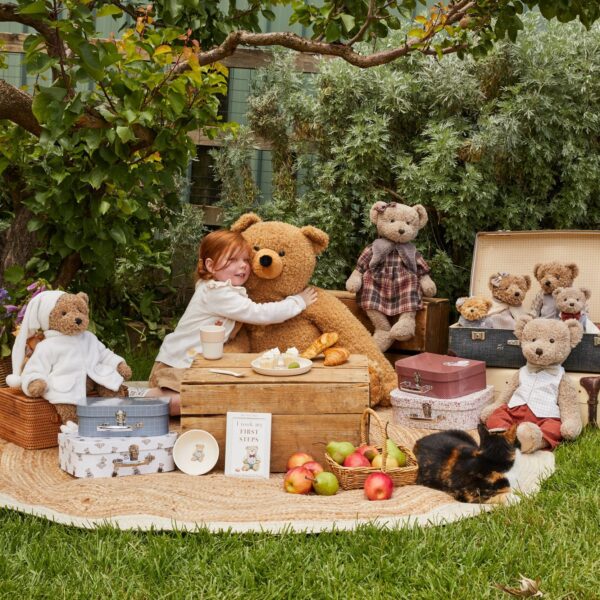 Notting Hill Large Sitting Bear