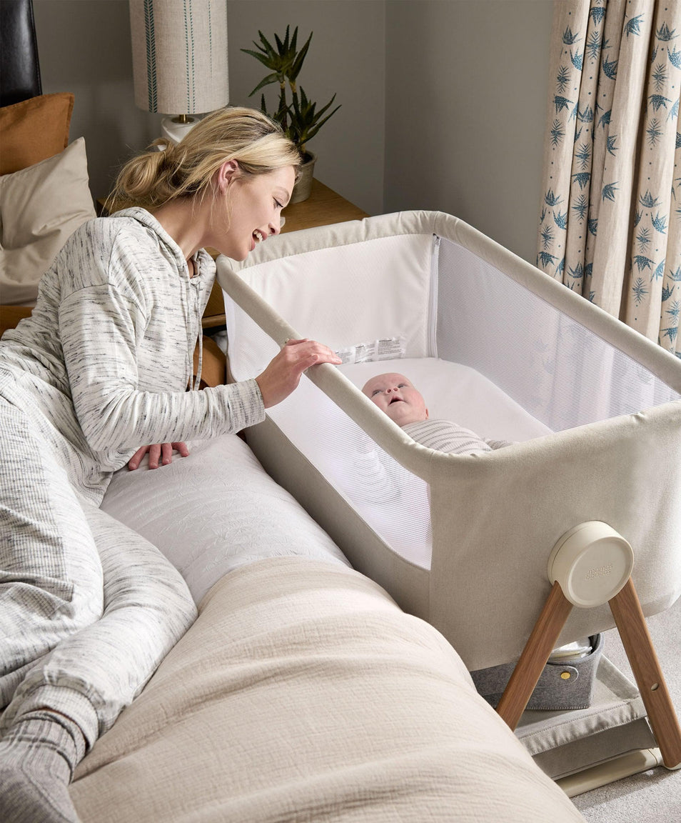 Mamas & Papas Lua Bedside Crib - Beige (BONUS FITTED SHEETS & MATTRESS PROTECTOR)