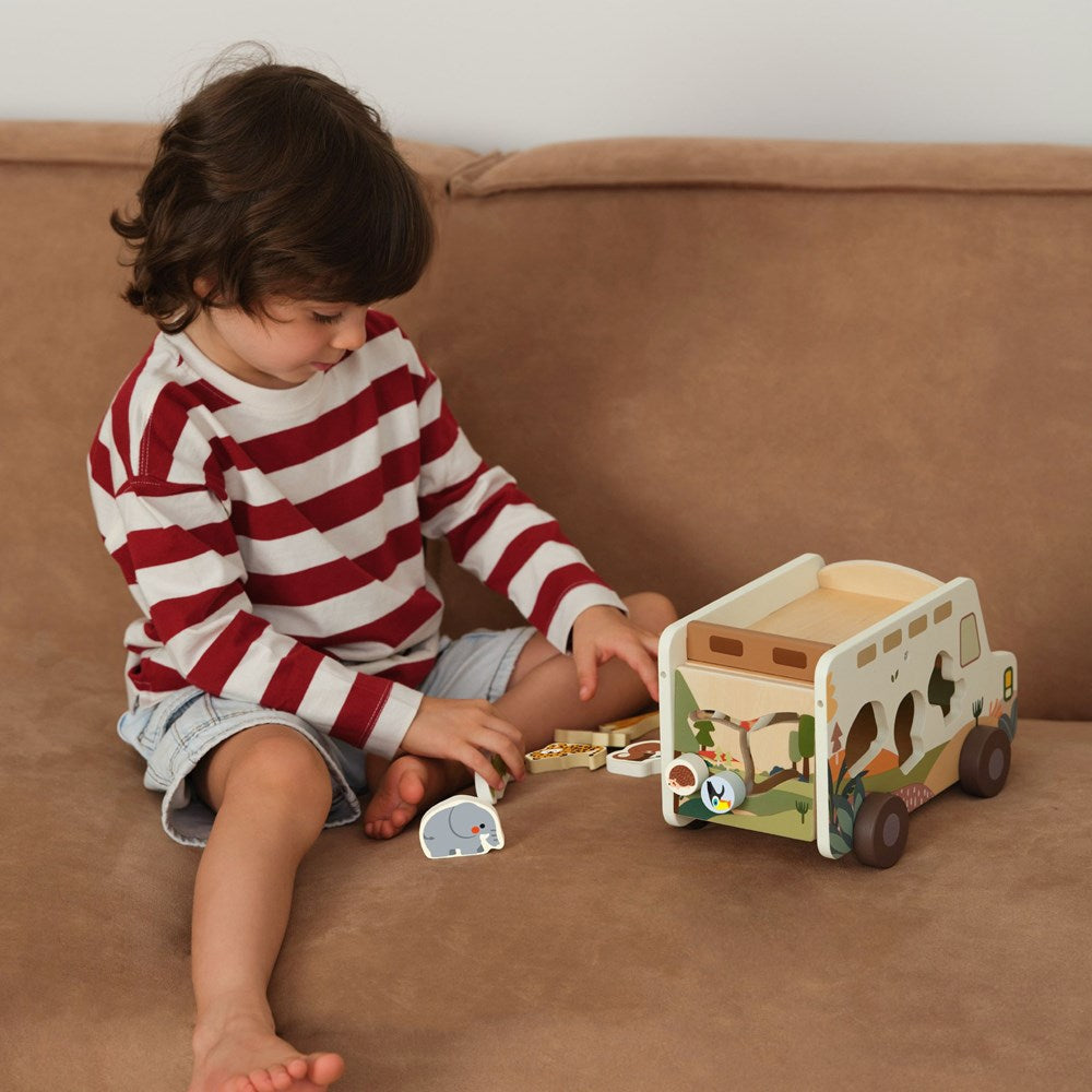 Classic World - Prairie Adventurer Shape Sorter Truck