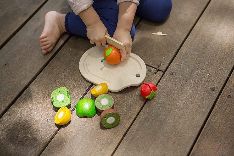 PlanToys - Assorted Cutting Fruit Set