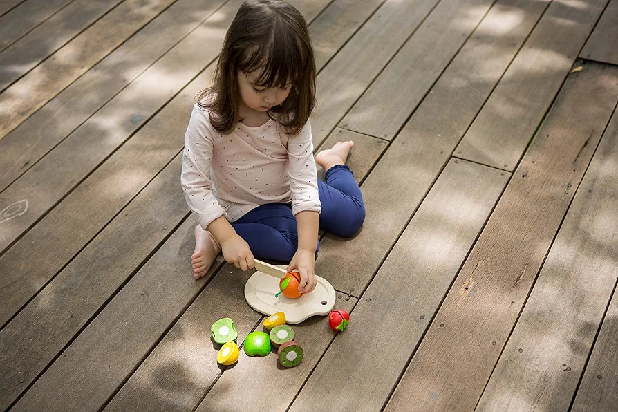 PlanToys - Assorted Cutting Fruit Set