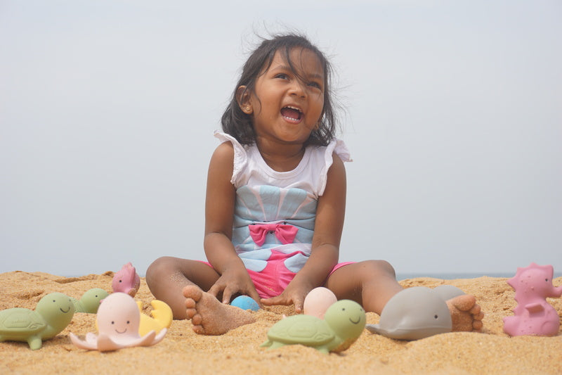 Organic Rubber Baby Teether - Sea Horse