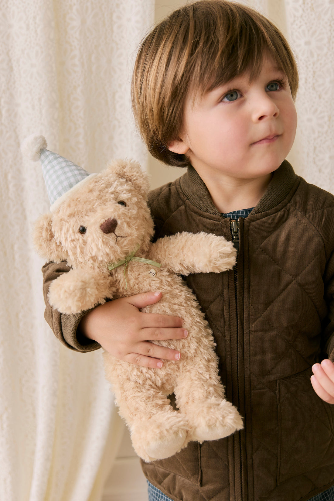 Snuggle Bunnies - Birthday Arthur - Gingham