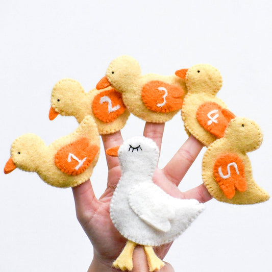 TARA TREASURES FIVE LITTLE DUCKS, FINGER PUPPET SET