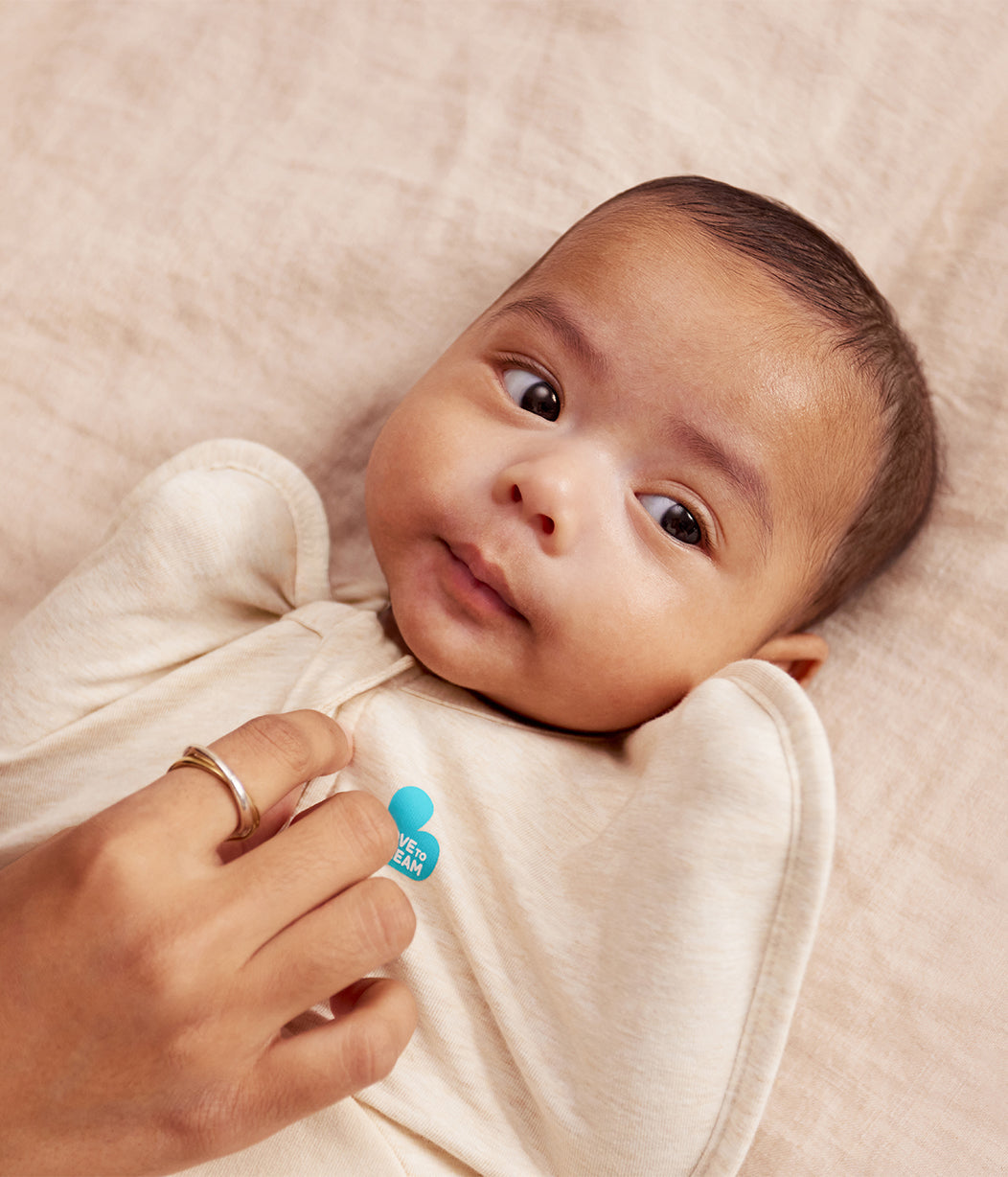 Love 2 Dream Swaddle Up™
Cotton Fleece 1.5 TOG 18-22°C - Oatmeal Twigs