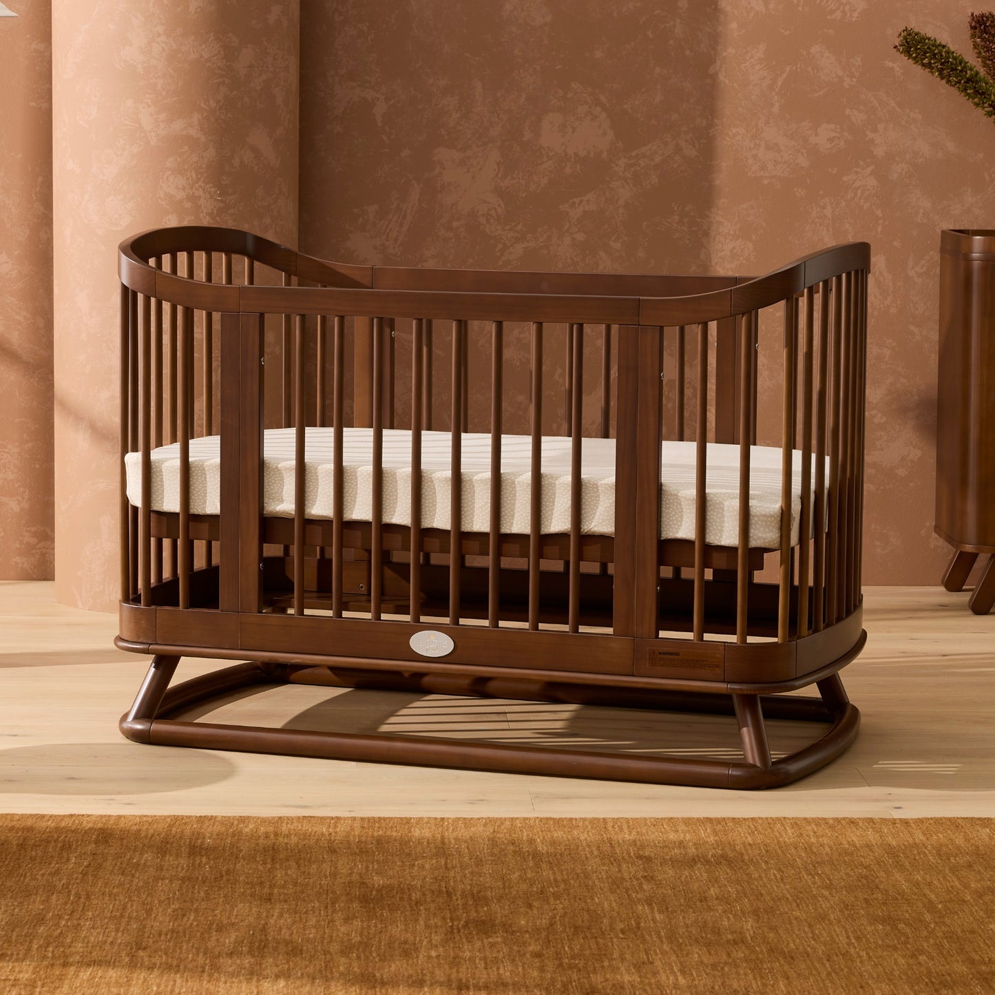 iL TuTTo Luca Sustainable Timber Cot in Walnut