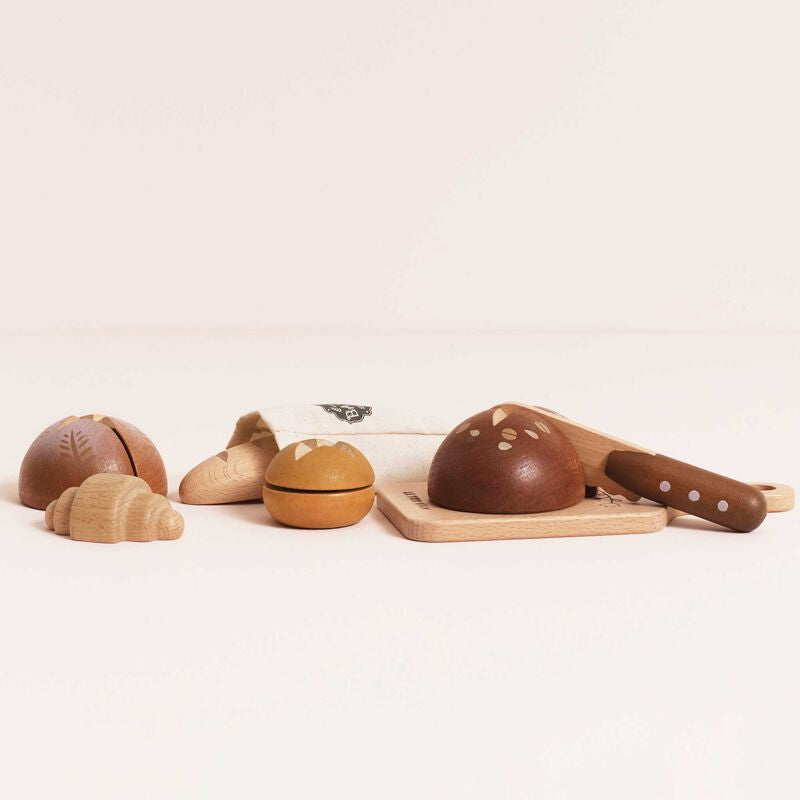 Le Toy Van Wooden Play Bread Loaf and Knife Set