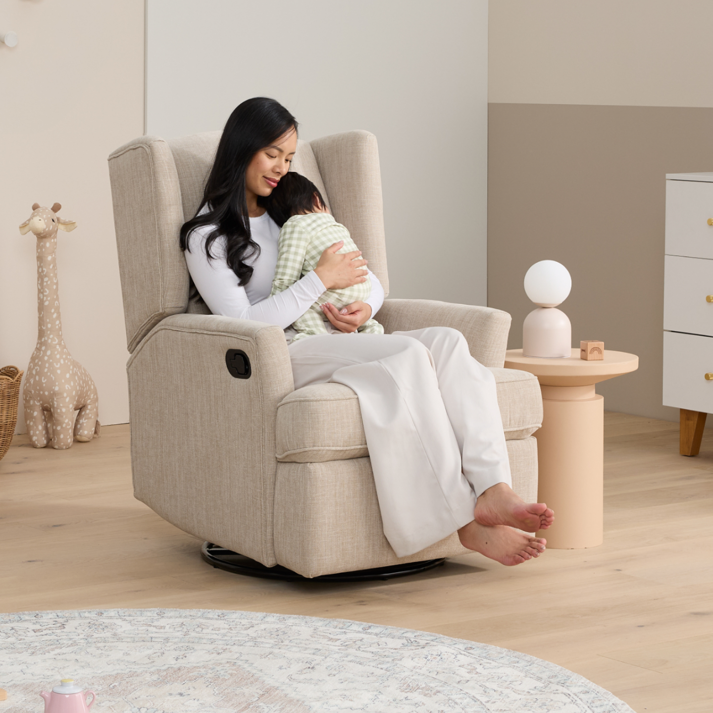 iL TuTTo Chelsea Recliner Glider Nursery Chair - Manual