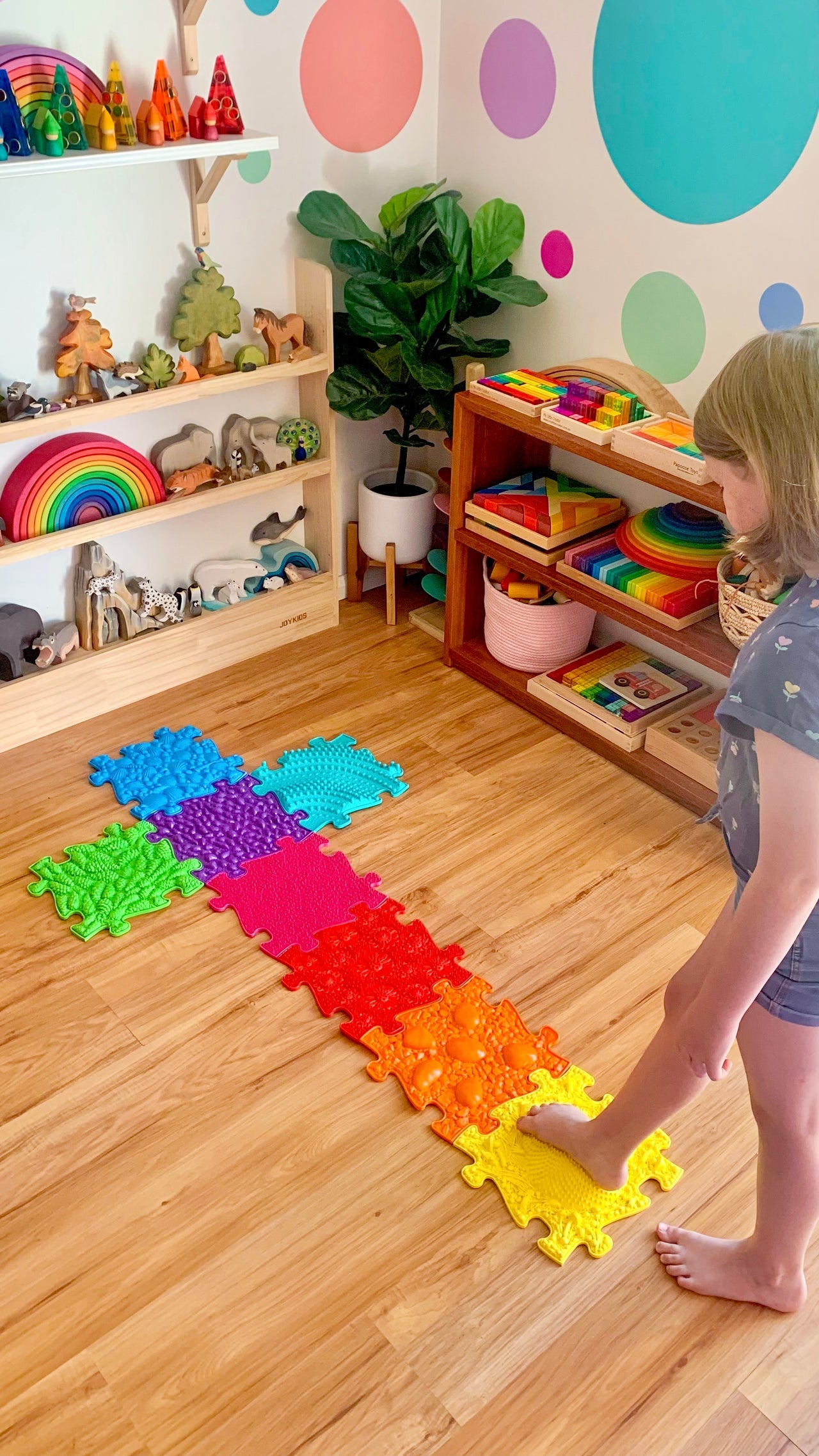 Muffik Rainbow Tactile Sensory Floor Rainbow Mat 8 Piece Set