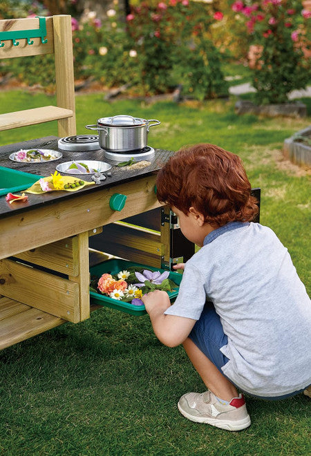 HAPE OUTDOOR KITCHEN