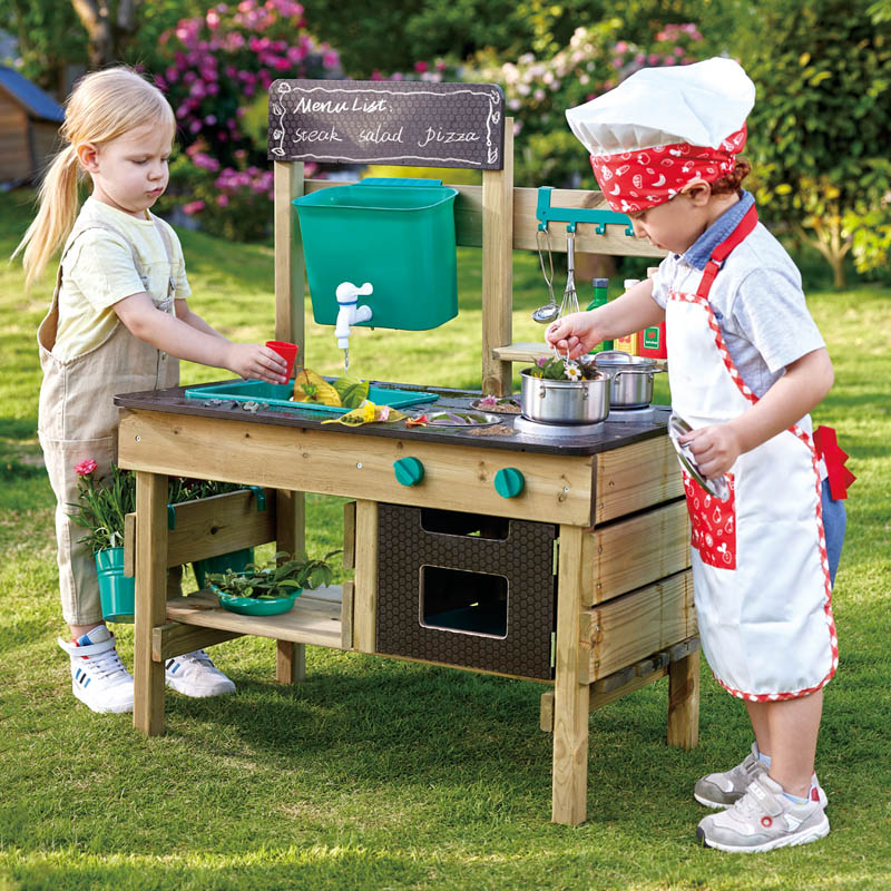 HAPE OUTDOOR KITCHEN