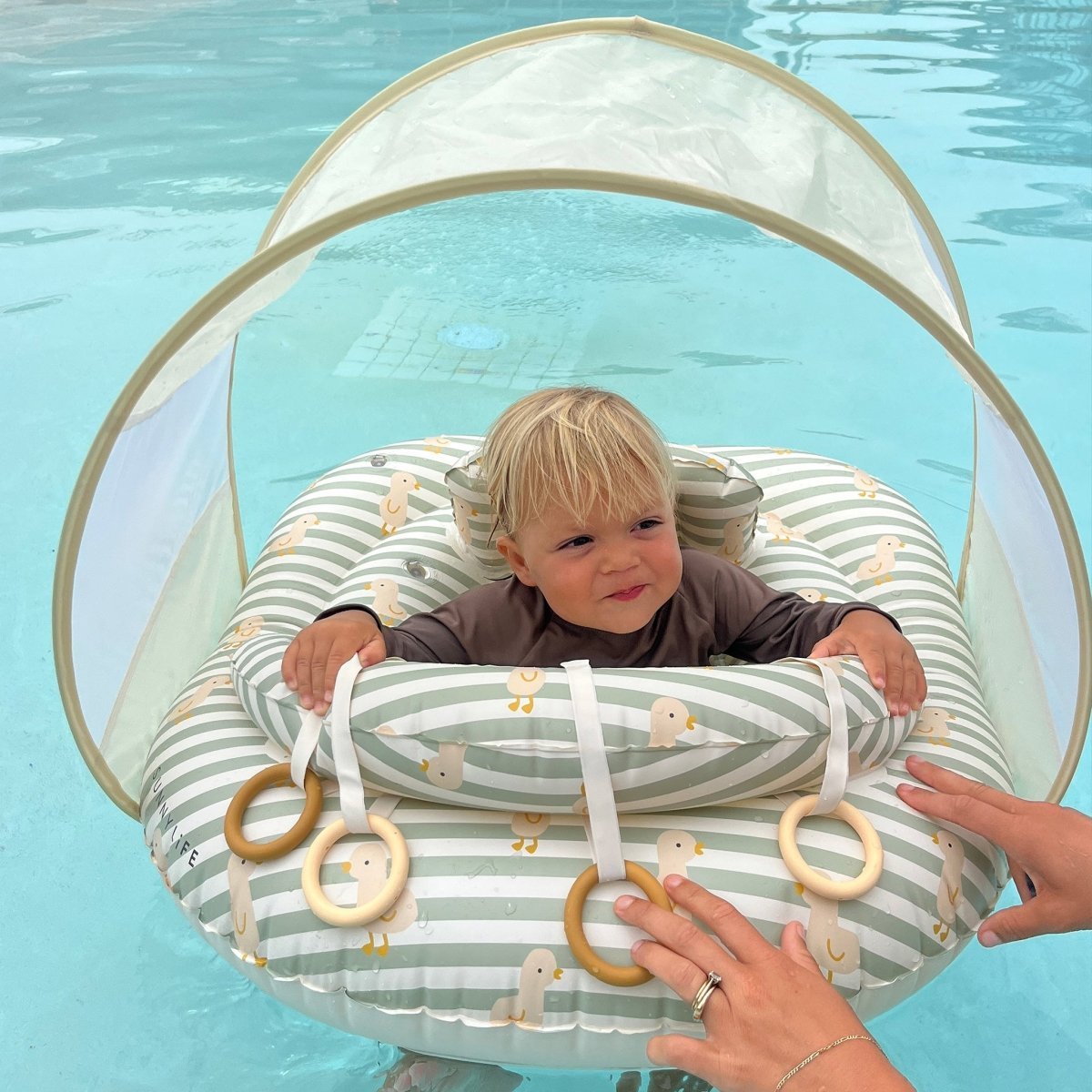 SUNNYLIFE INTERACTIVE BABY FLOAT - DEX THE DUCK