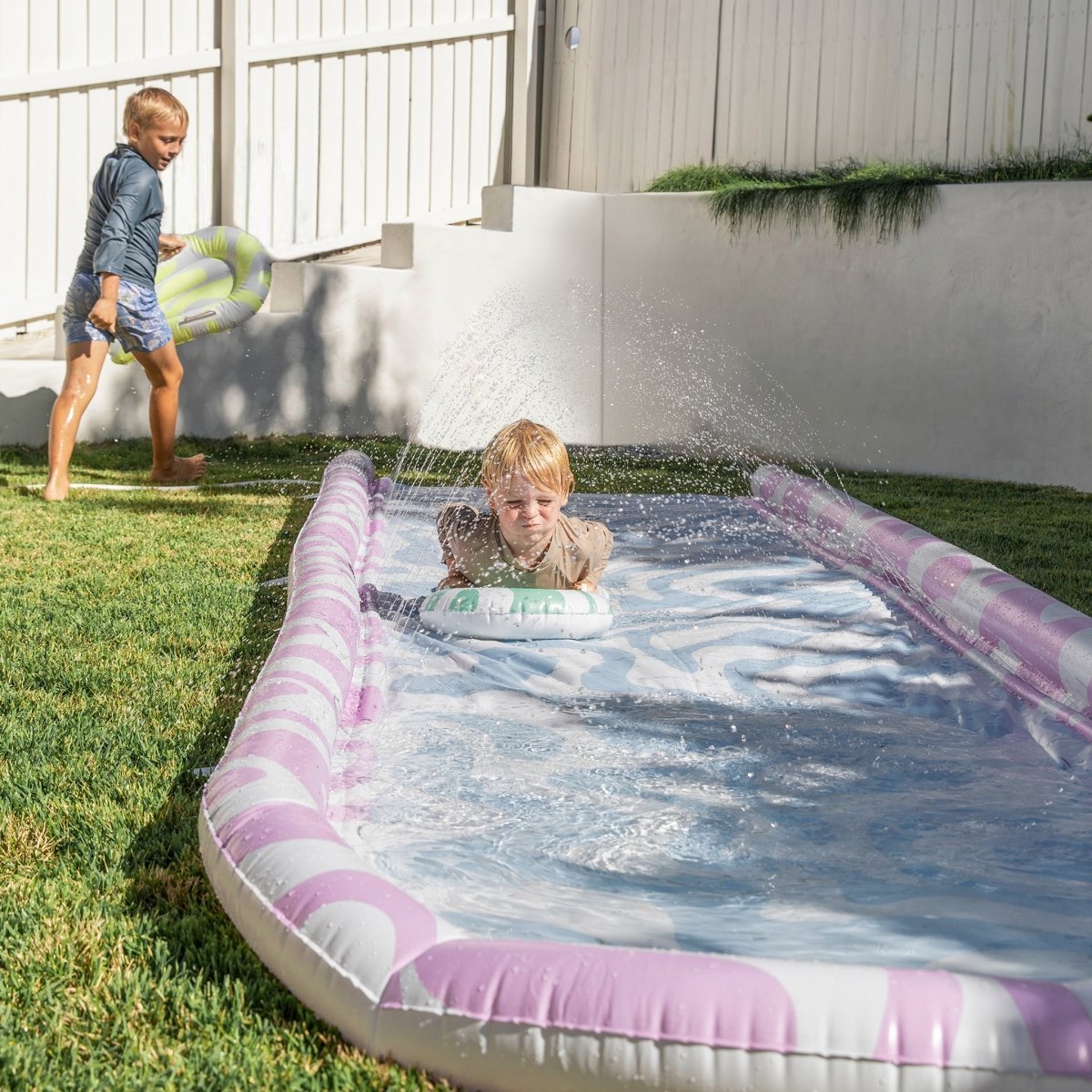 SUNNYLIFE SLIP AND SLIDE & BOOGIE BOARD SET - POOLSIDE