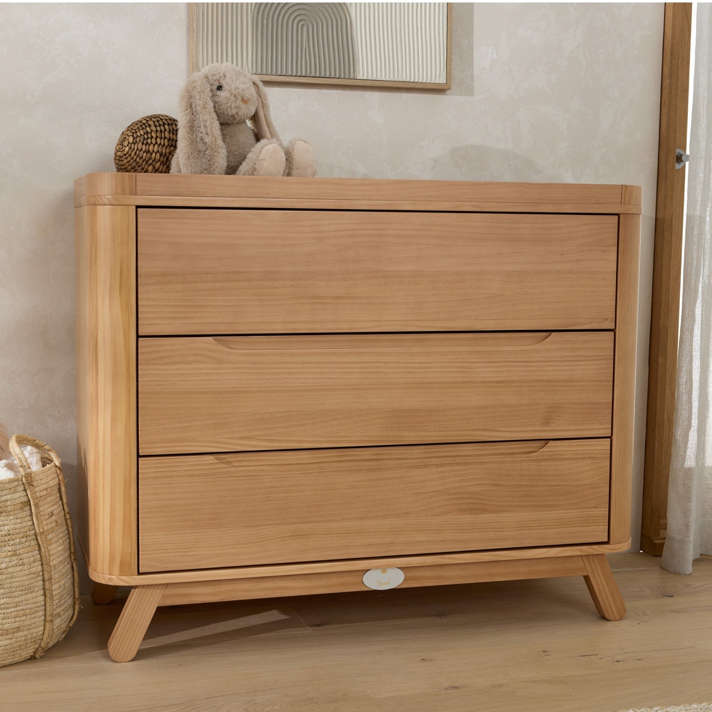 iL TuTTo Theo Sustainable Timber Chest & Changer in Natural