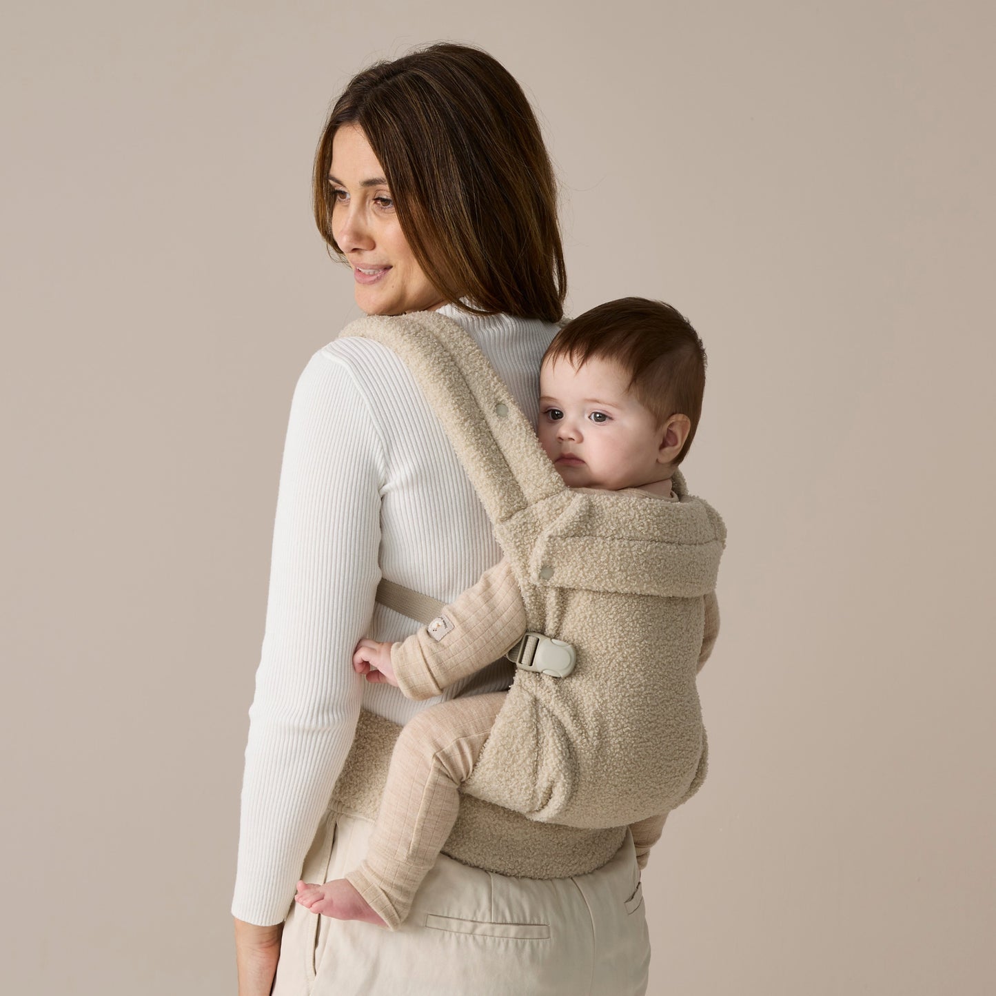 Boba Auri Baby Carrier in Coconut Teddy Fleece