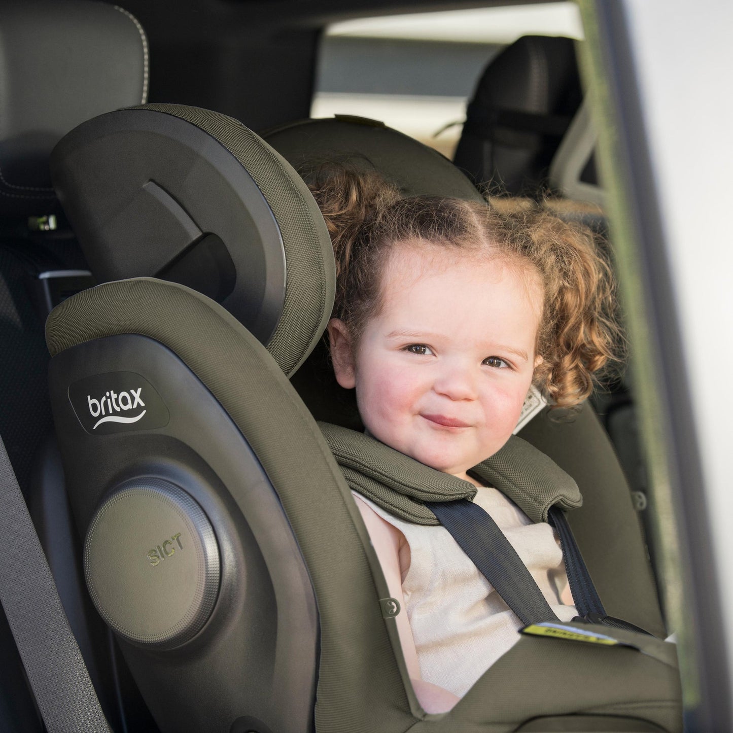 Britax Safe-n-Sound B-Swivel Style 360°