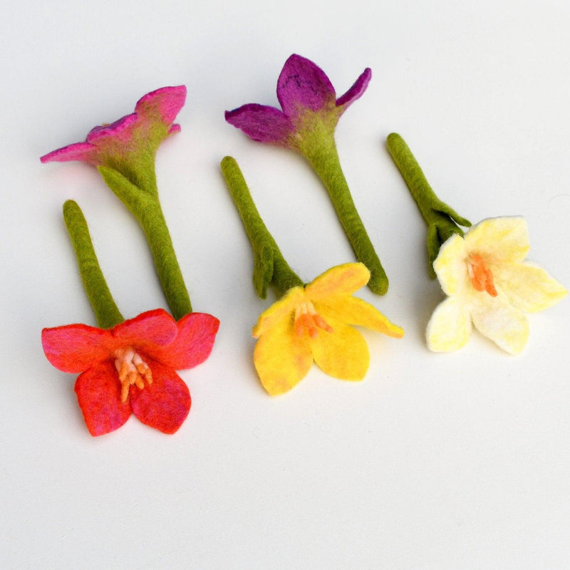 Tara Treasures Felt Flowers Set of 5