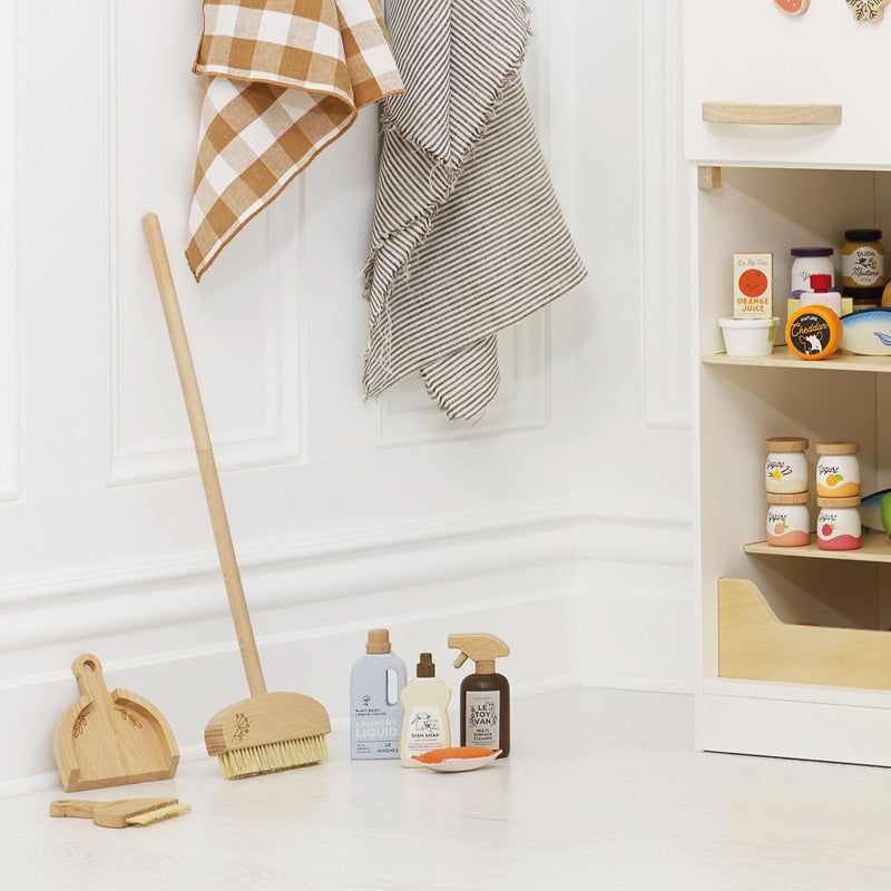 Eco-friendly Wooden Cleaning Playset