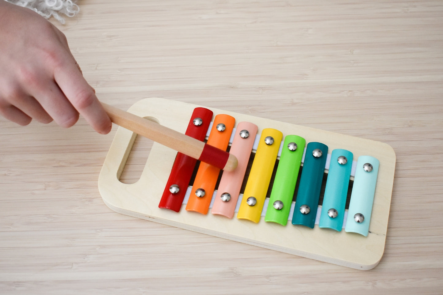 POUND & TAP BALL BENCH WITH XYLOPHONE