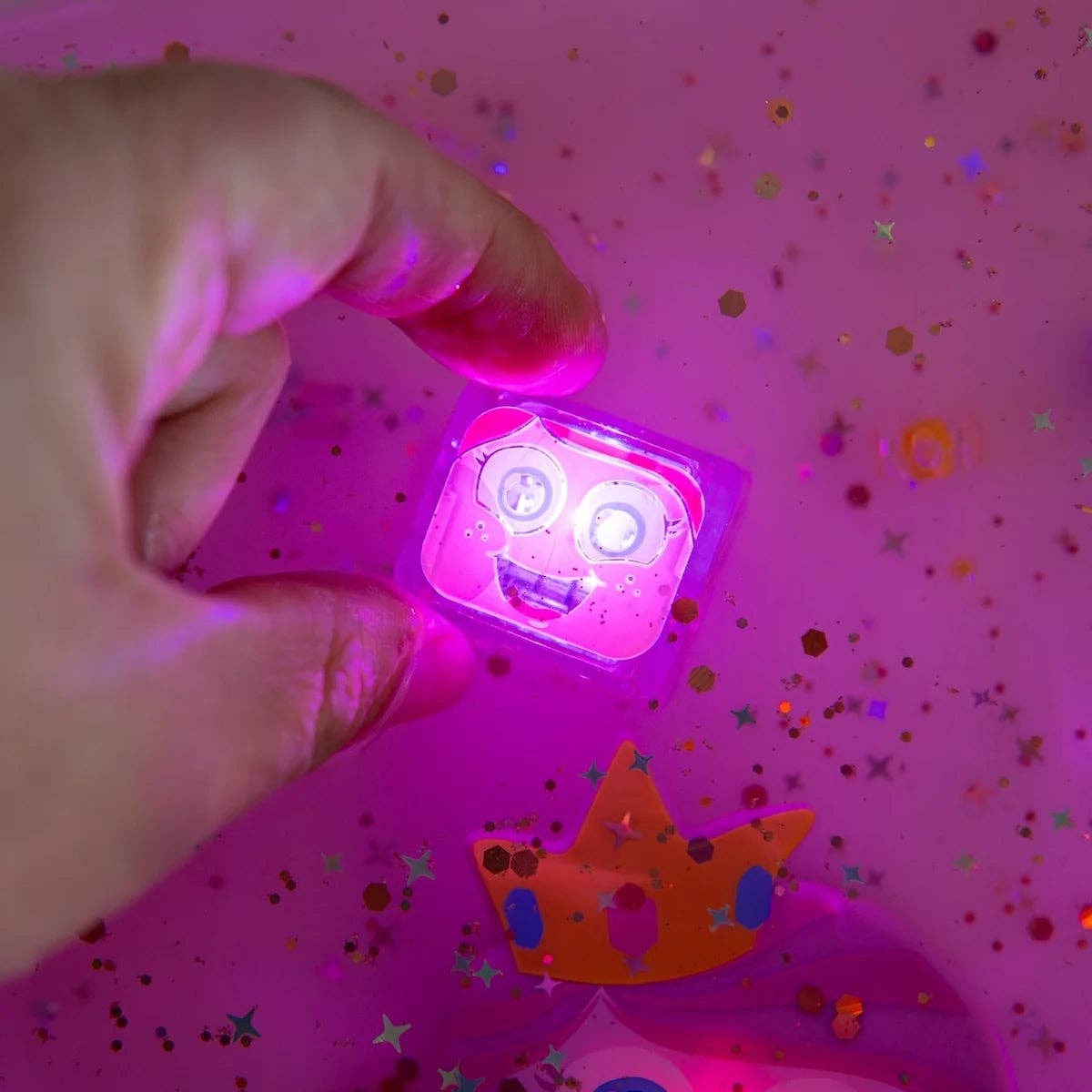 Jellystone Glo Pals Cubes Princess Ida (Pink)