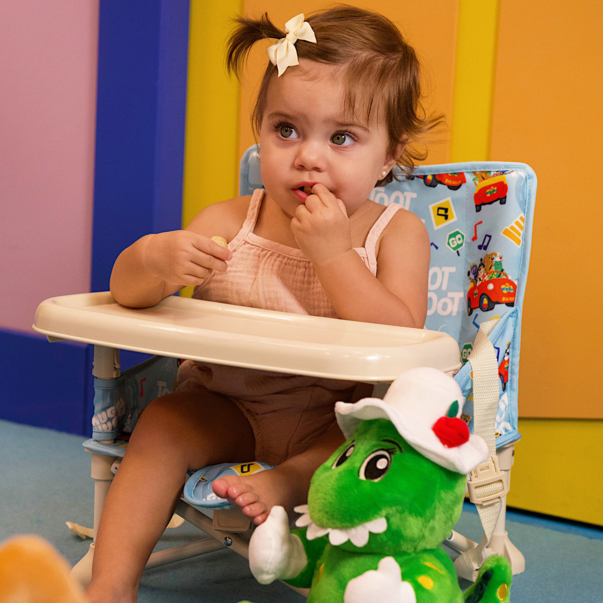 Izimini Wiggles Toot Toot, Chugga Chugga Beach Picnic Baby Chair V2
