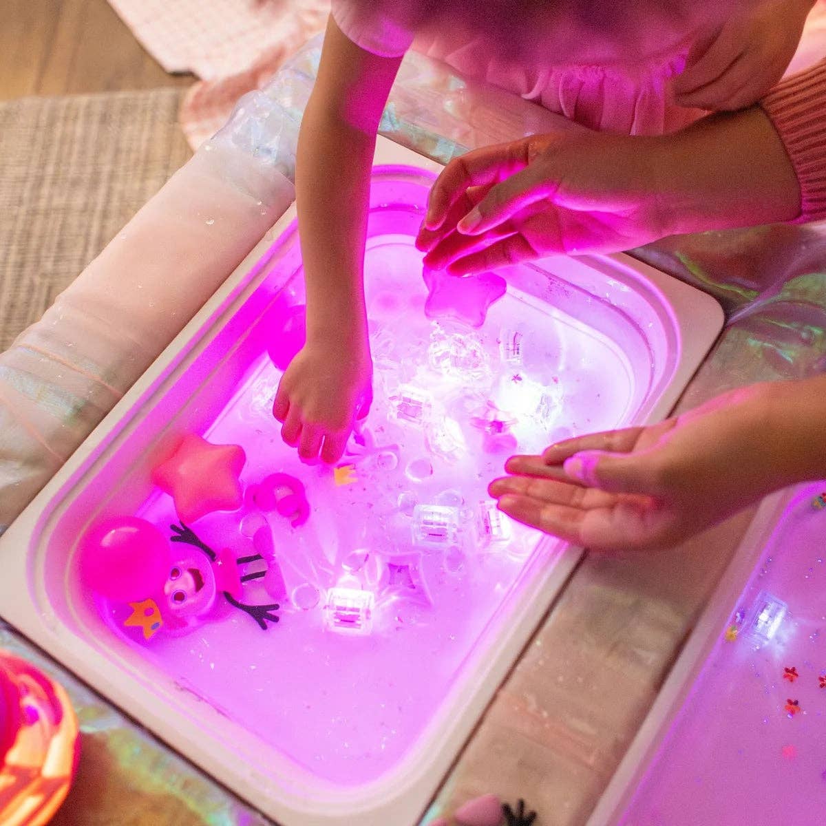Jellystone Glo Pals Cubes Princess Ida (Pink)