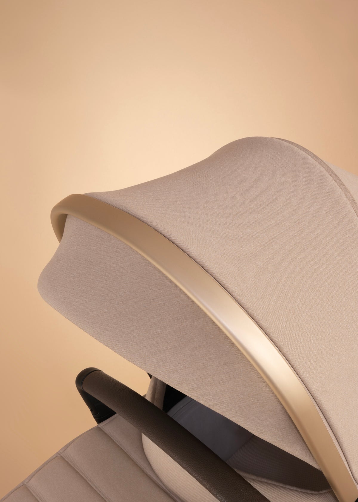 iCandy Peach 7 Pram - Biscotti + FREE Zazu Pram Rocker