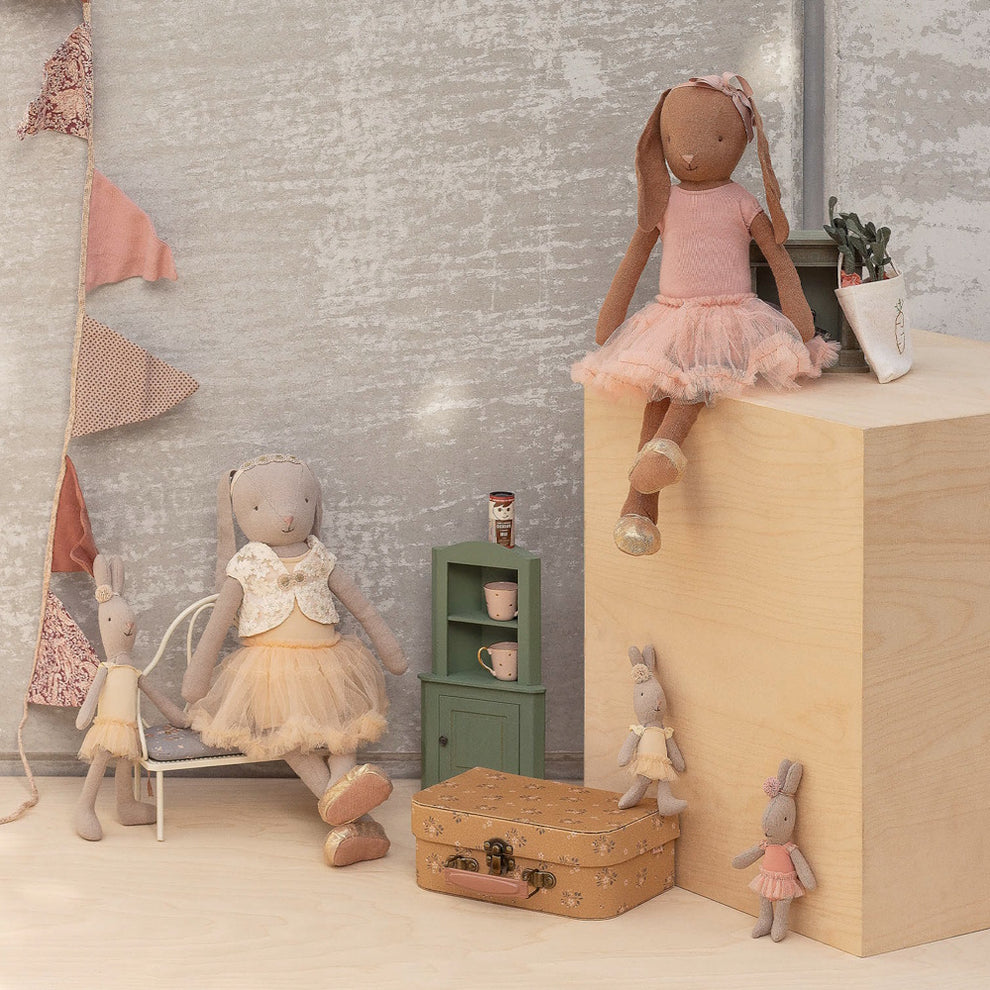 Maileg Bunny Size 3 With Ballet Suit And Skirt Cream
