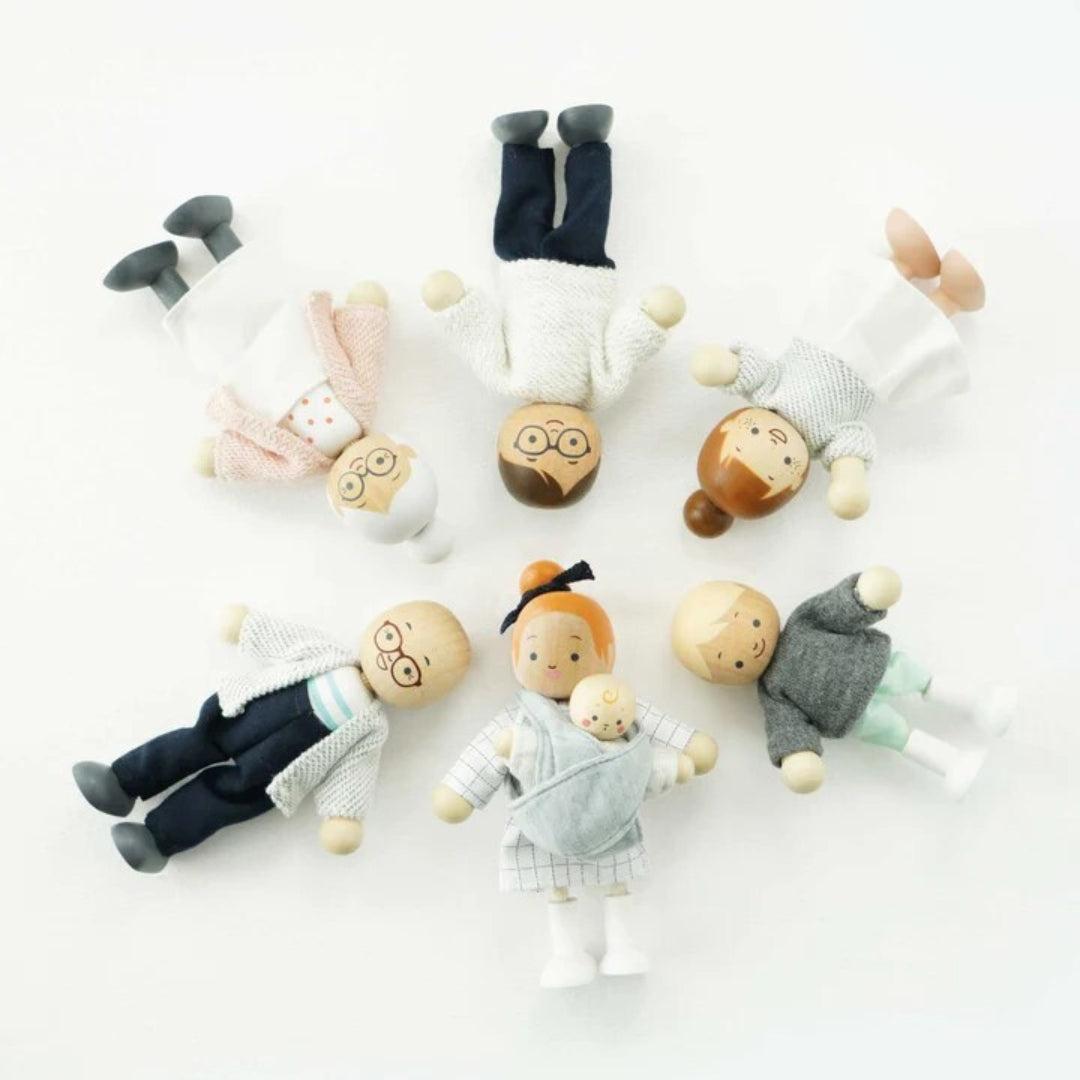 Le Toy Van Daisylane My Doll House Family