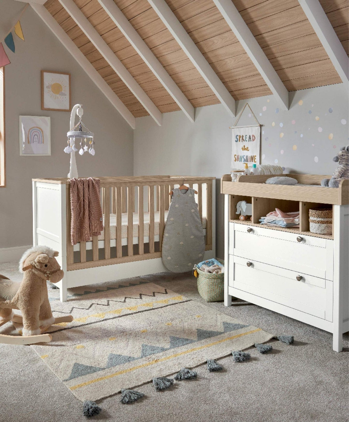 Mamas & Papas Harwell 5 Piece Set with Cotbed, Dresser Changer, Mattress, Fitted Sheets & Mattress Protector - White
